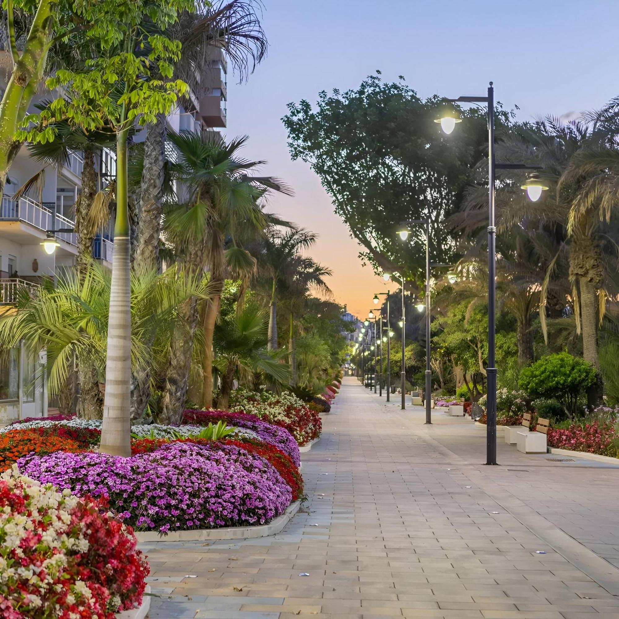 Moderno Piso Centrico 3 Habitaciones Junto Al Mar エステポナ エクステリア 写真