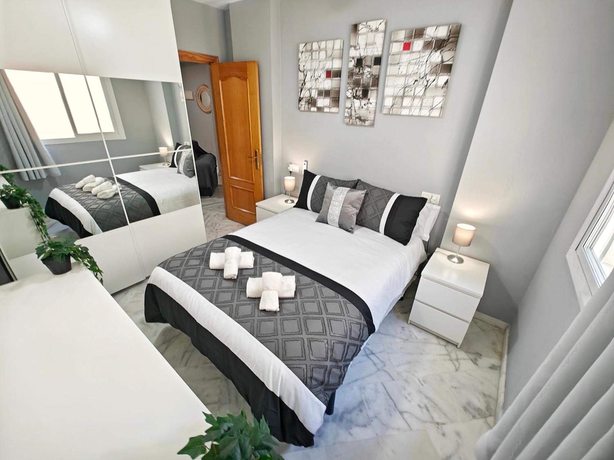 Moderno Piso Centrico 3 Habitaciones Junto Al Mar エステポナ エクステリア 写真