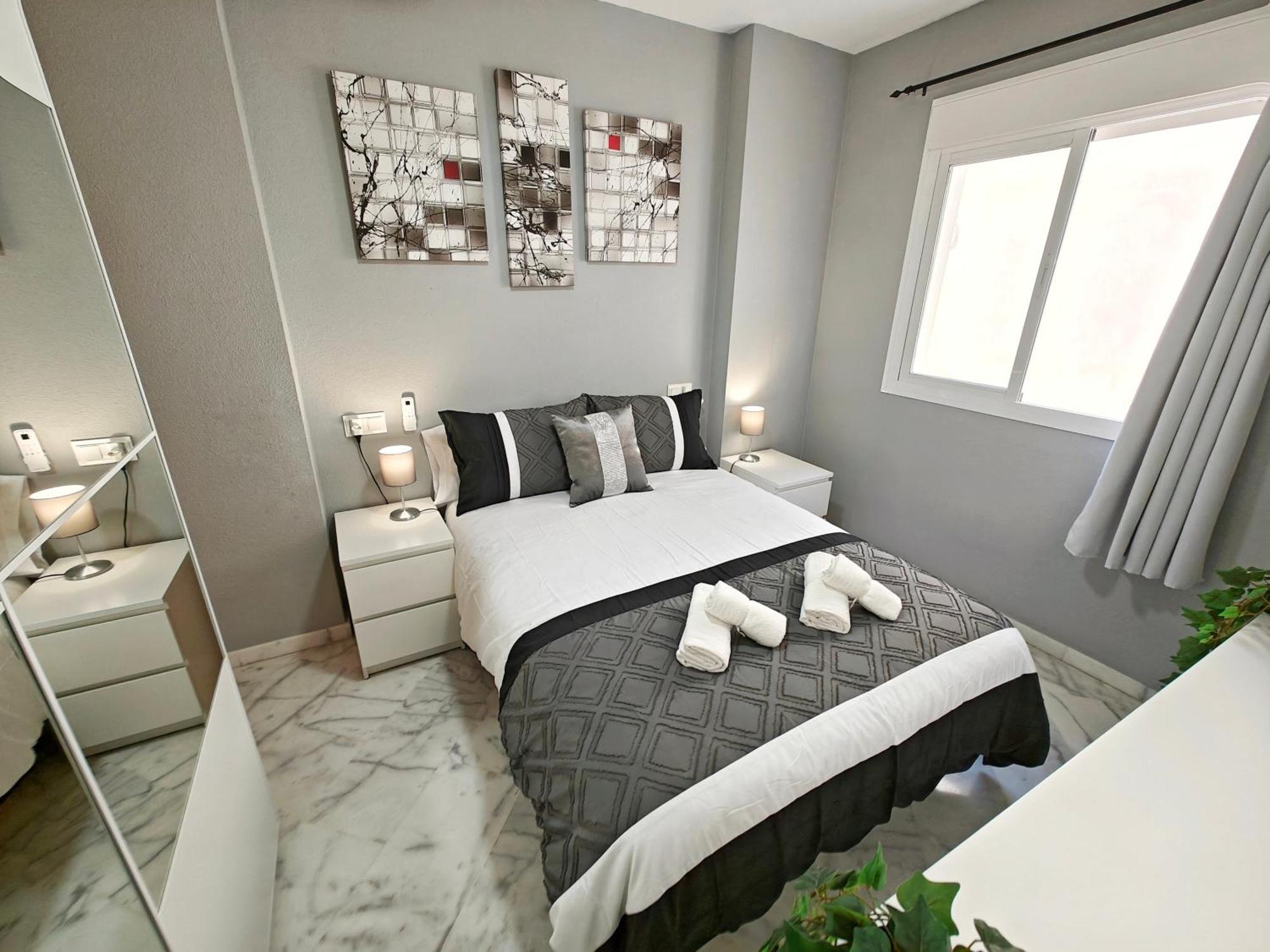 Moderno Piso Centrico 3 Habitaciones Junto Al Mar エステポナ エクステリア 写真