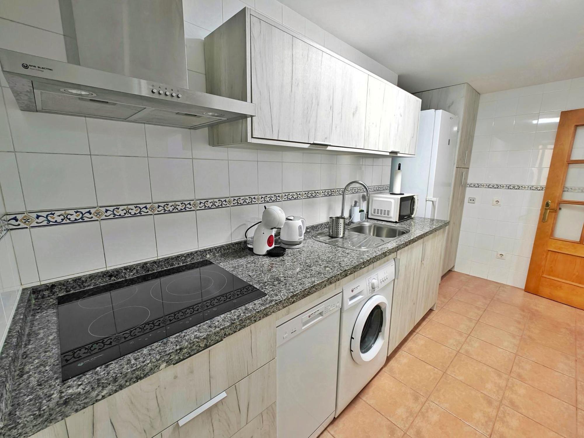 Moderno Piso Centrico 3 Habitaciones Junto Al Mar エステポナ エクステリア 写真
